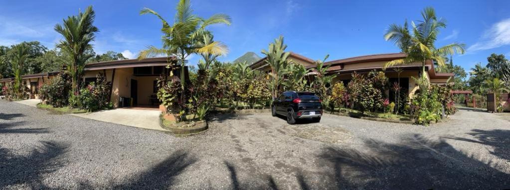 Aunty Arenal Lodge ラ・フォルトゥナ エクステリア 写真