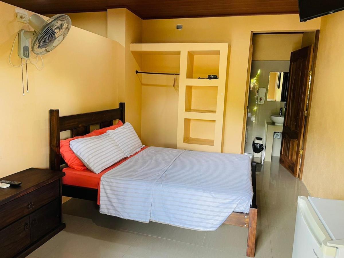 Aunty Arenal Lodge ラ・フォルトゥナ エクステリア 写真