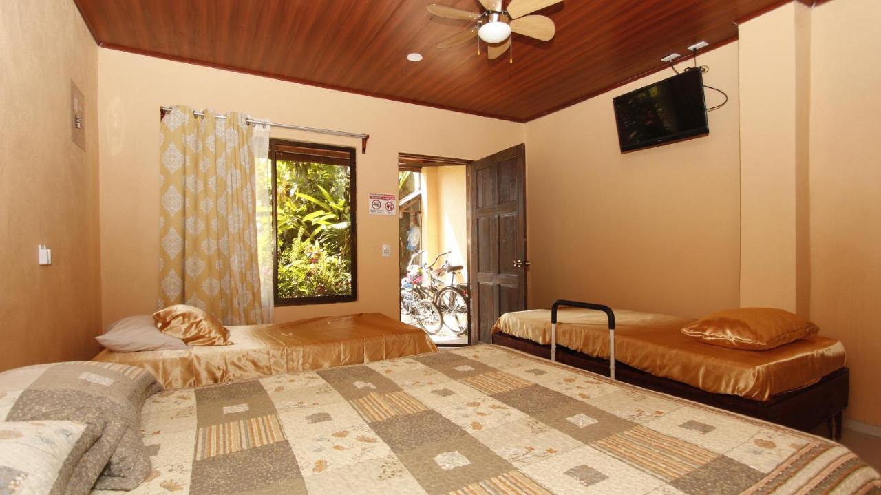 Aunty Arenal Lodge ラ・フォルトゥナ エクステリア 写真